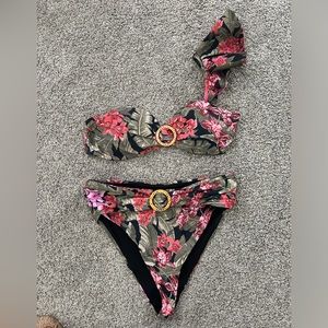 Beach Riot Rita Orchid Bikini Set. NWOT. Top is a medium, bottom a large.